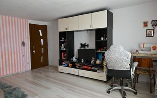 Casa de vanzare | 1.048 Mp teren | Romanesti - Poză 6