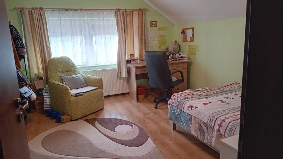 Casa cu etaj 113 mp utili curte libera 350mp garaj cu pod Gusterita - Poză 14
