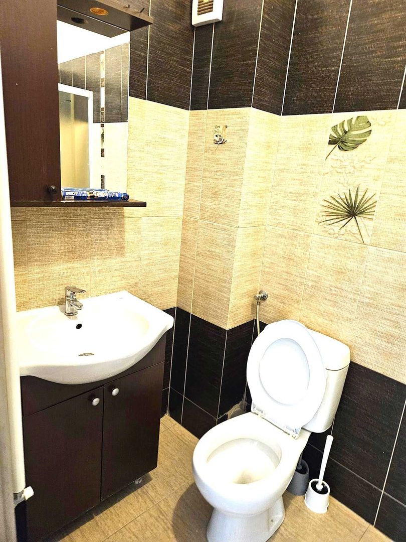 Închiriez garsonieră modernă  Piața Alba Iulia, centrală proprie - Poză 6