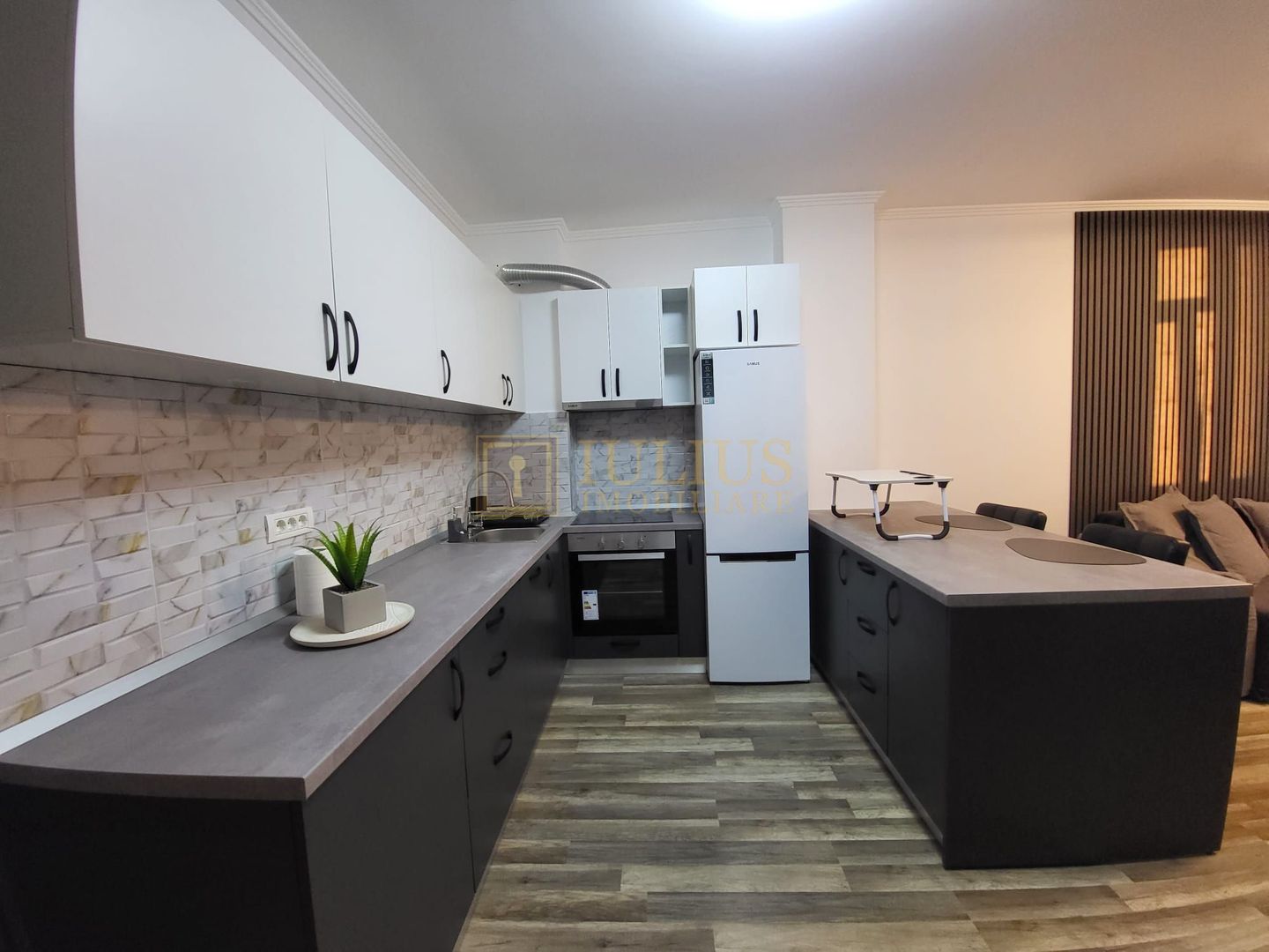 Apartament 2 camere de închiriat – Campeador | Parcare inclusă | Modern | - Poză 2