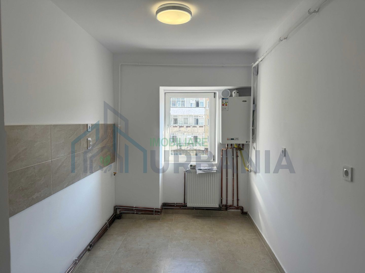 Apartament 2 camere, renovat, etaj 3, Dacia (Bulevard, stație Bicaz), Alexandru cel Bun - Poză 3