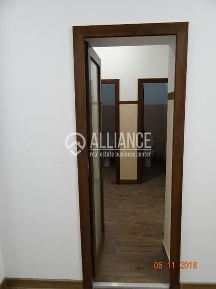 Spatii birouri si comerciale in cladire birouri ultracentral,langa magazin Tomis - Poză 8