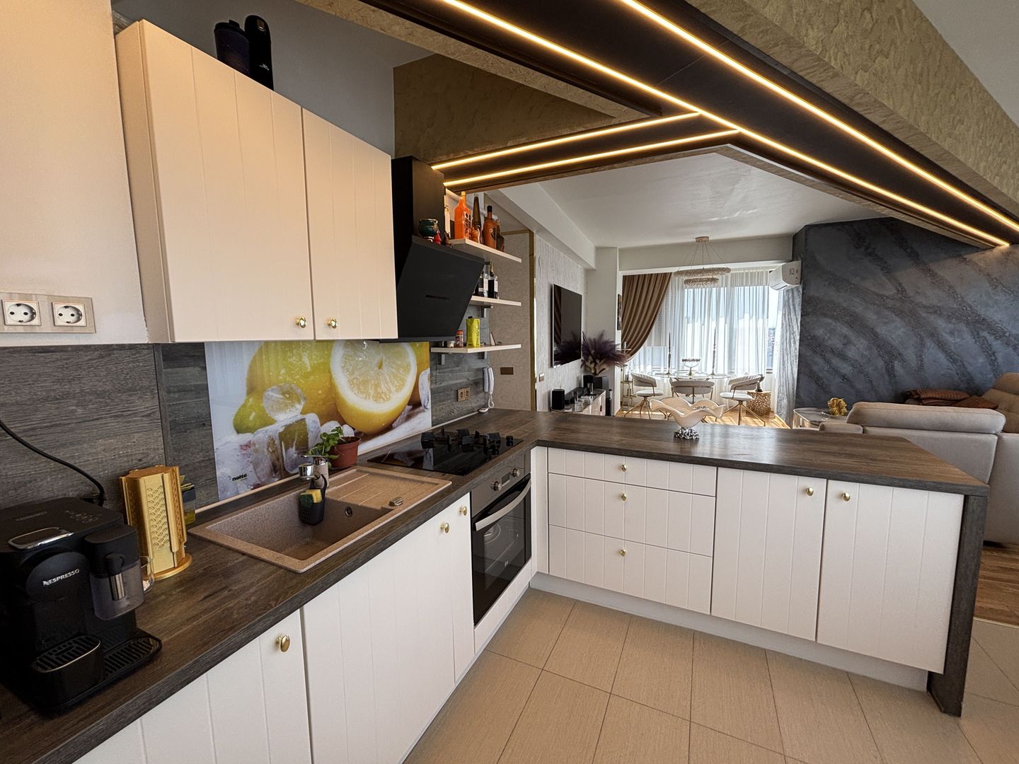 Apartament spectaculos 120 mp | Panorama către oraș | 2 Locuri Parcare - Poză 10