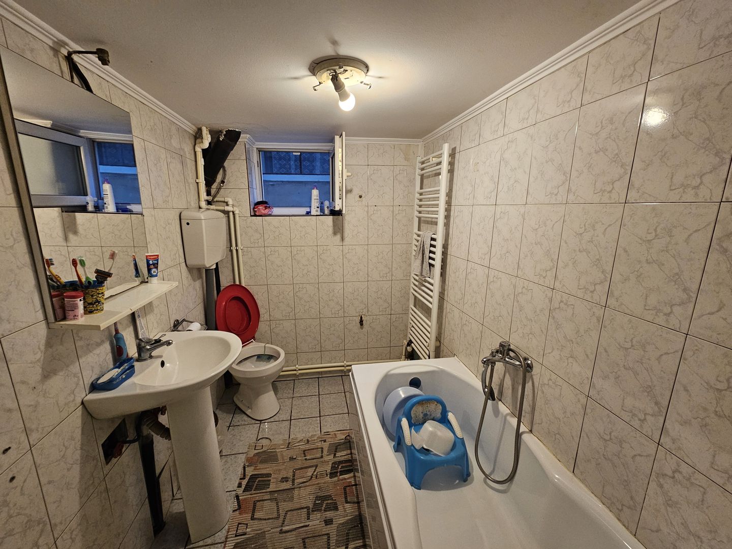 Casa 127mp mobilata/utilata+ anexa+garaj+beci+teren intravilan 1233 mp - Poză 11