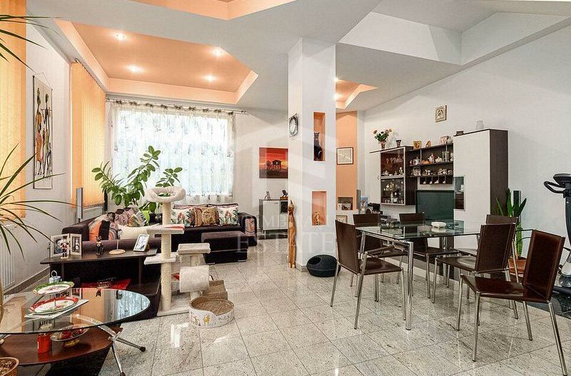 Vila pozitie excelenta | Piata Muncii - Poză 3