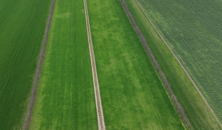 Teren de vanzare in Săcele ideal pentru silozuri, fermă 6 ha - Poză 22