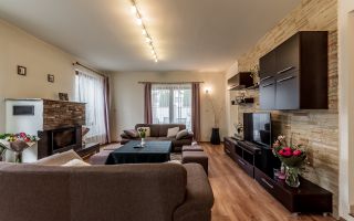 VILĂ MODERNĂ CU PISCINĂ, SAUNĂ- COMISION 0% – ARADUL NOU - Poză 2