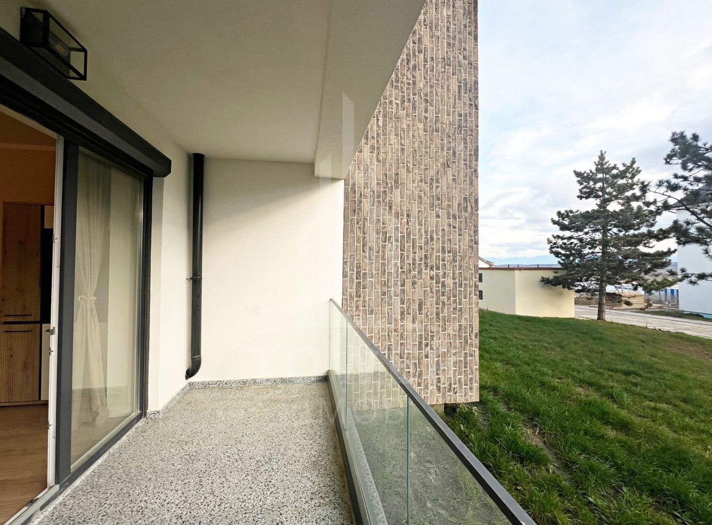 Apartament cu doua camere in zona vest - Poză 6