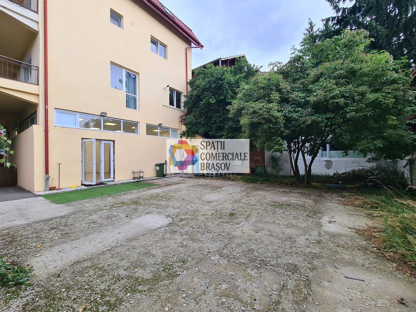Casa de închiriat in Brașov - 400 mp - Poză 16