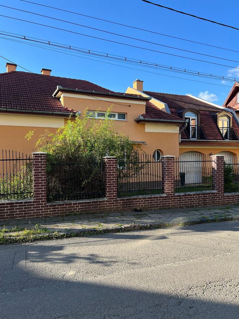 Casă de vânzare | Zonă exclusivistă – Târgu Mureș, Cornișa - Poză 3