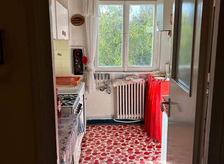 Apartament 3 camere semidecomandat în Gheorgheni - Poză 2