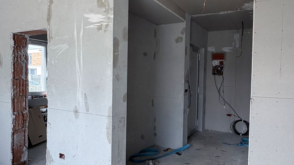 DUPLEX LA INTRARE IN MOSNITA NOUA - Poză 5