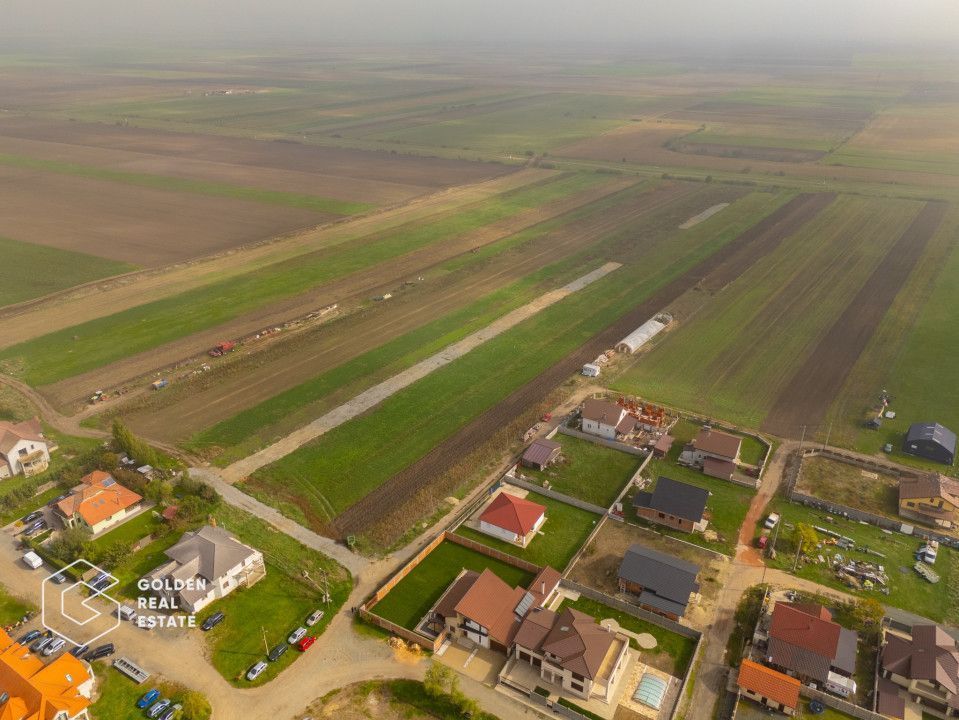 Parcele de 550 mp in Livada, cu toate utilitatile la strada - Poză 1