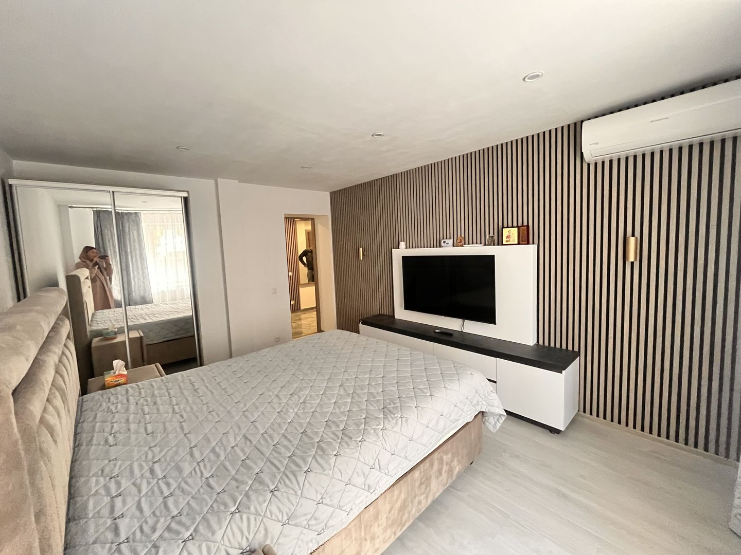 Apartament cu 2 Camere de Vânzare | Suceava/Central | 85.000 Euro - Poză 2