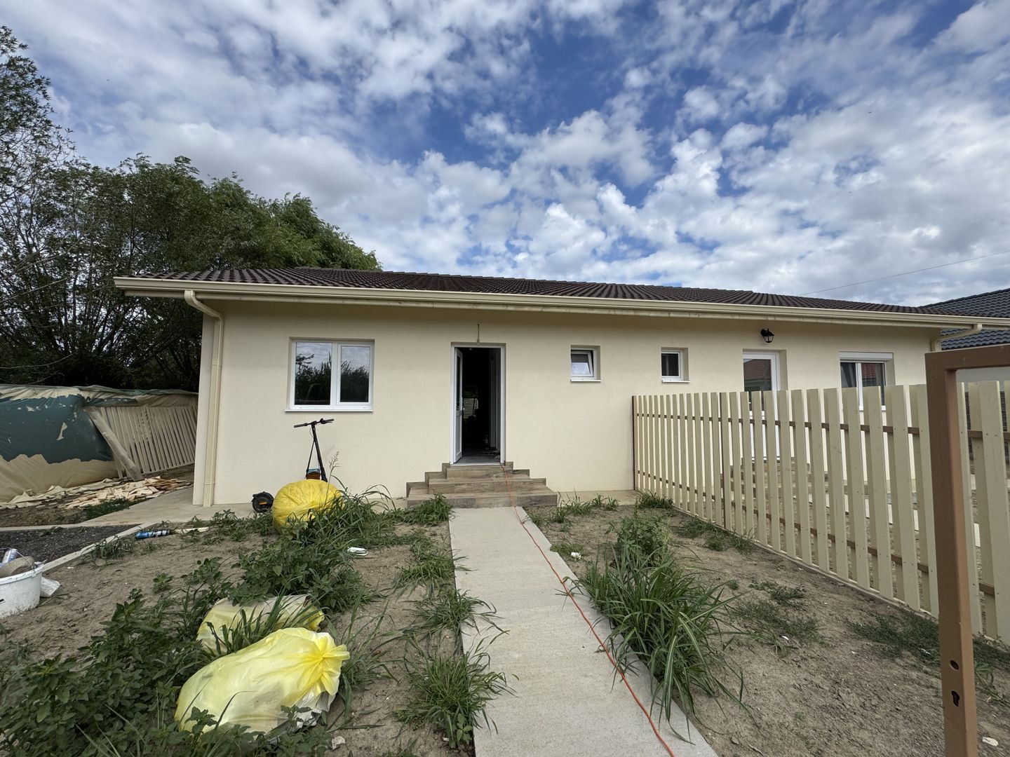 Sanmihaiu Roman, Duplex pe Parter, 3 camere,2 bai,terasa spatioasa - Poză 1