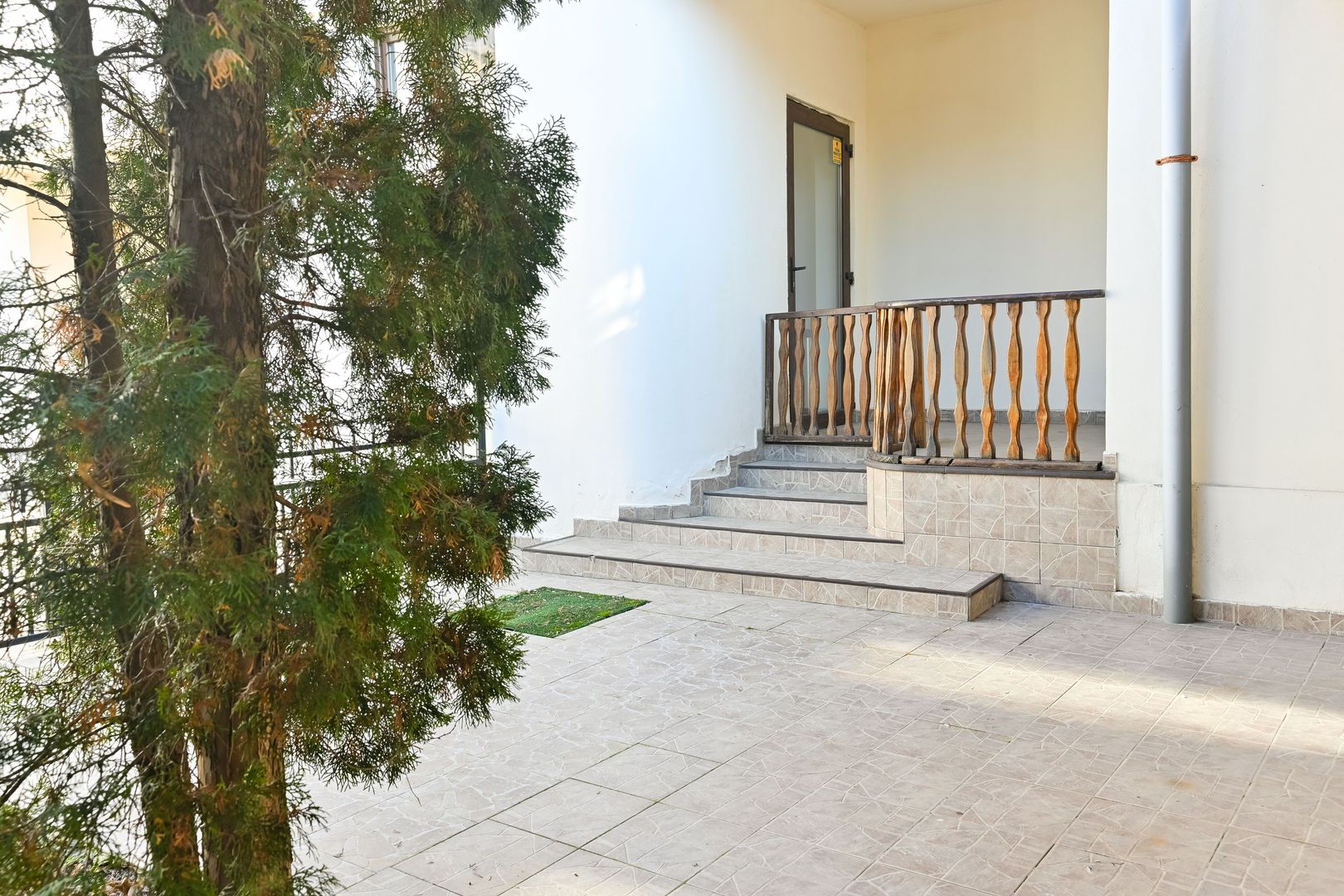 Casa-Vila de vanzare Zona Olimpia-Stadion 0% COMISION CUMPARATOR - Poză 3