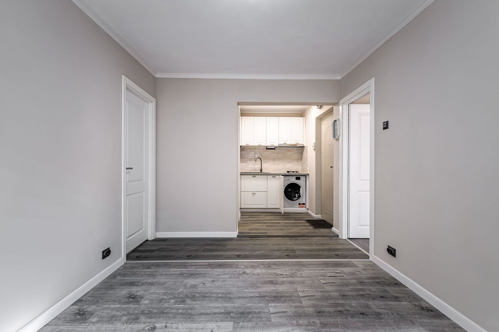 Apartament 3 camere renovat - zona Banu Mărăcine - Poză 5