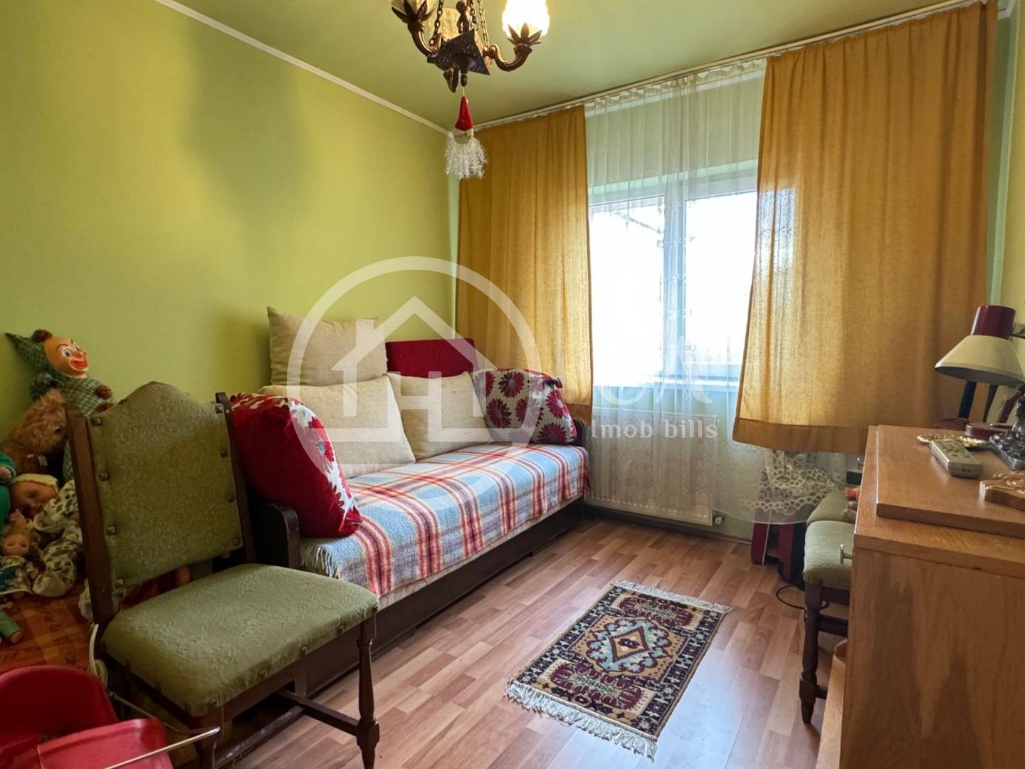 Apartament cu  3 camere de vânzare în zona  Iosia,  Oradea - Poză 1