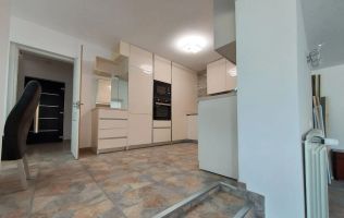 Vila deosebita în loc Simeria, zona ultracentrala