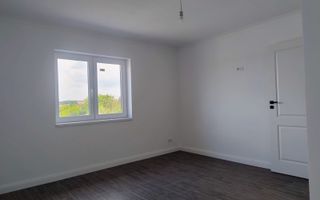 Duplex nou – 142 mp utili, 300 mp teren, Șag - Poză 12