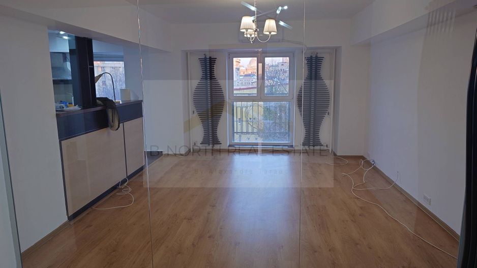 Apartament 4 camere de închiriat Bulevardul Libertății – 100 mp | decomandat - Poză 1