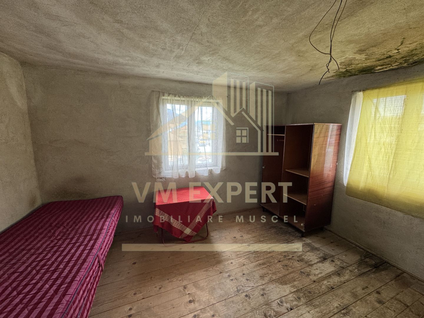 CASĂ 7 CAMERE TEREN 468 MP BUGHEA DE SUS ARGEȘ - Poză 14