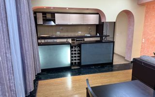 Apartament 3 camere in Vila . 125 mp - Poză 2