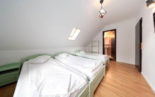 Vilă spațioasă de vânzare în Predeluț, Bran | 2000mp - Poză 37