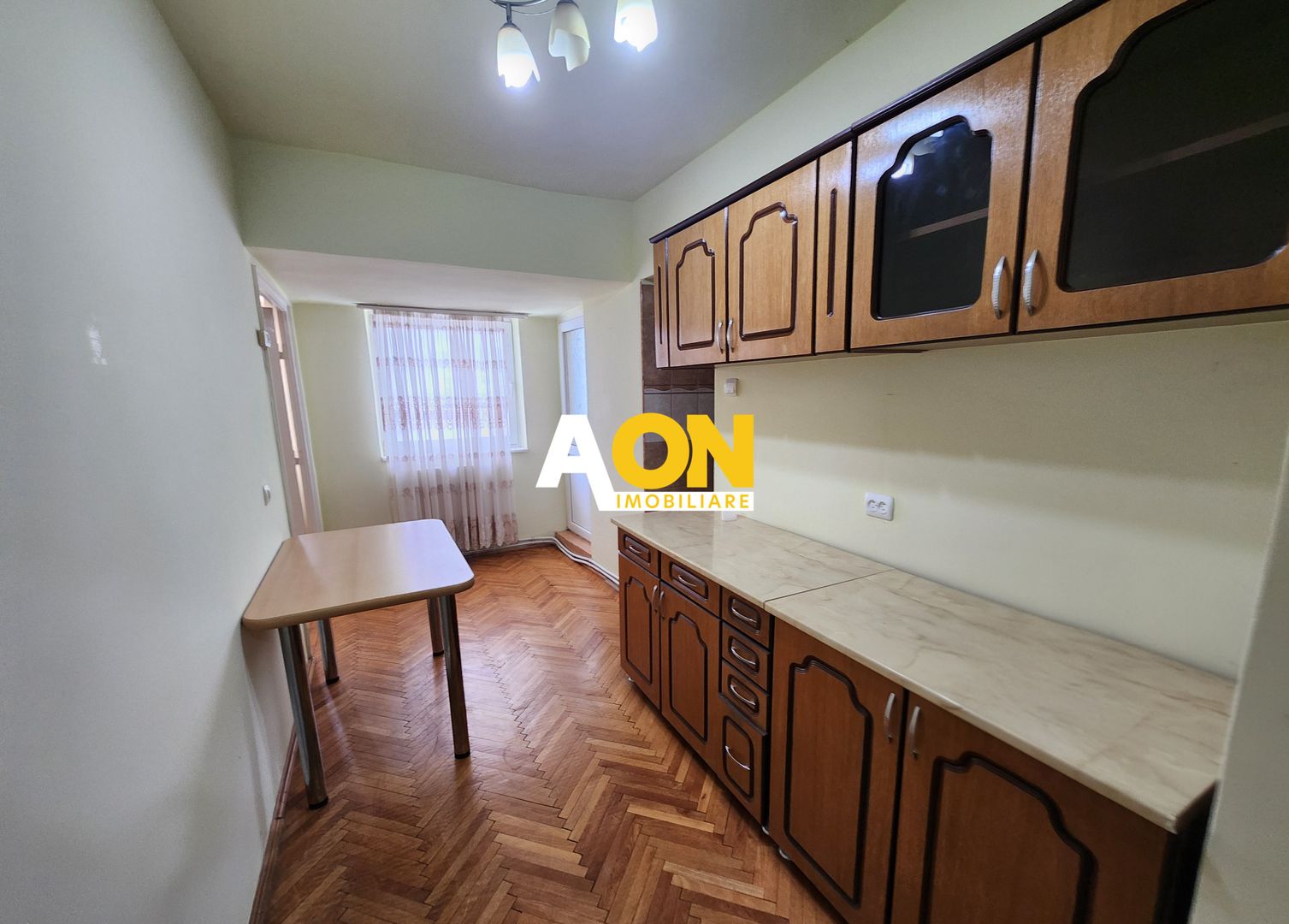 De vanzare apartament 2 camere, pozitie excelenta, Centru - Poză 5