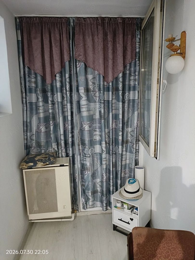 BRASADAS vinde garsonieră la etajul 1/4 pe Ostrovului. - Poză 4