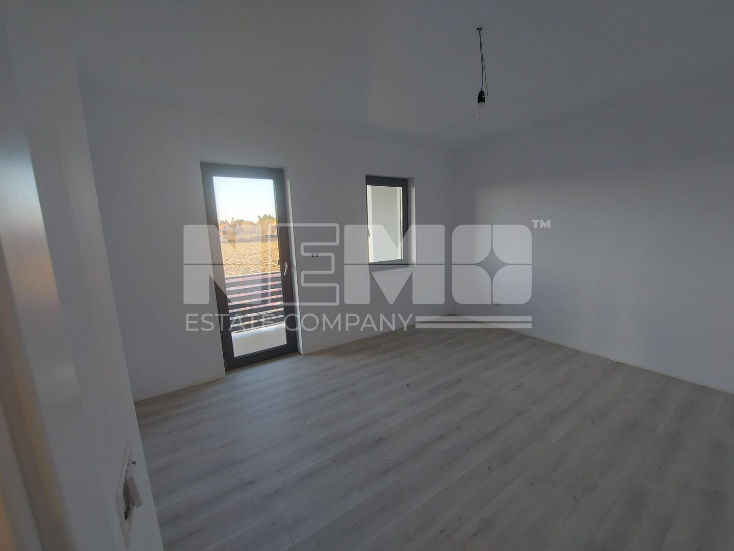 Casă Modernă și Spațioasă | Rădăuți | 4 ARI - Poză 4