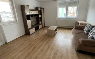 Apartament cu 1 camera de vanzare, zona Centru - Poză 1