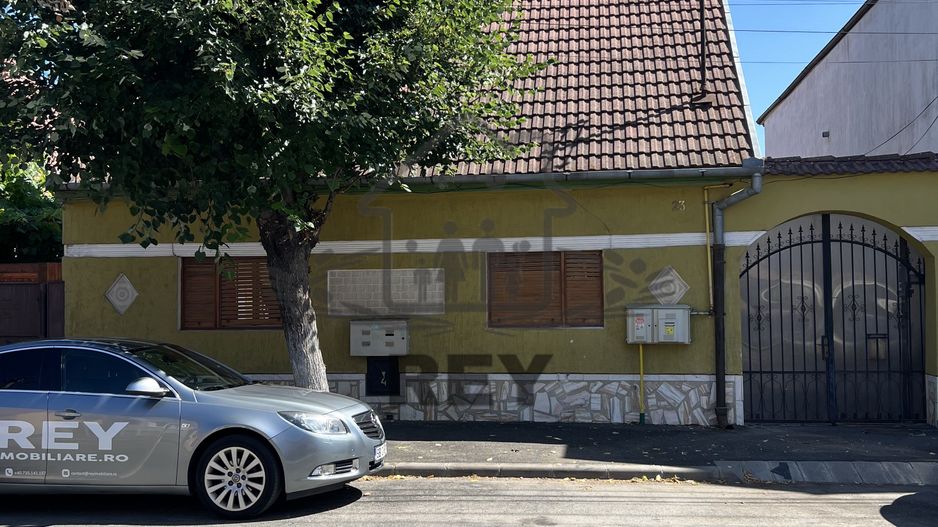 Casa singur in curte cartier Lazaret / Sibiu cu teren de 790 mp - Poză 1