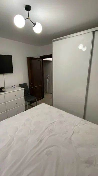 Apartament modern cu 3 camere cu centrala proprie, Teiul Doamnei - Poză 4