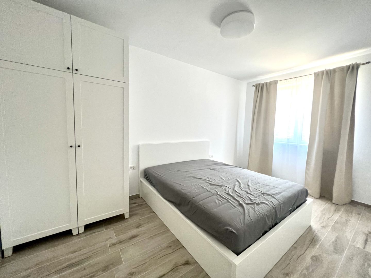 APARTAMENT CU LOC DE PARCARE - Poză 4
