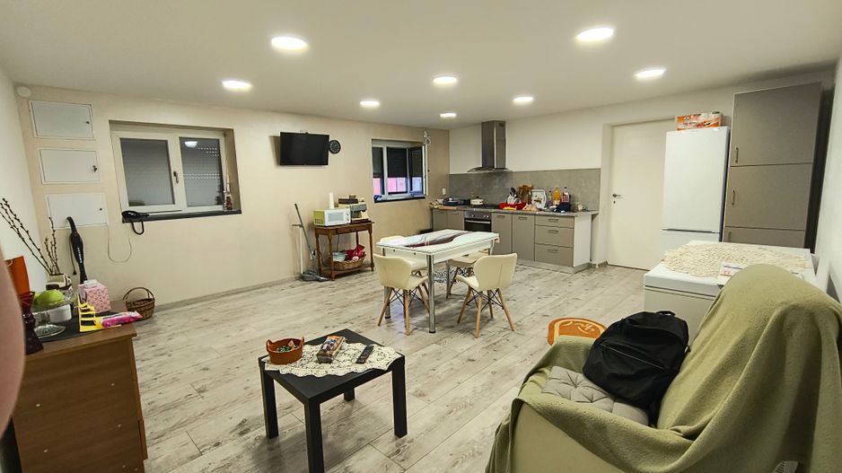 Casă gata de mutare – modernă, eficientă și complet renovată - Poză 2