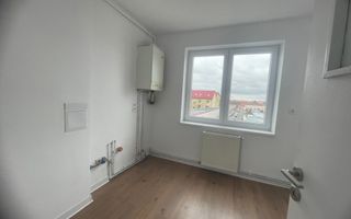 Apartament de vanzare, cu 2 camere, etaj 2, renovat recent Cartier Terezian - Poză 2