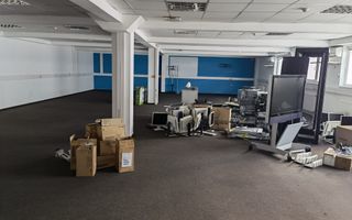 Spatii birouri/servicii - Poză 37