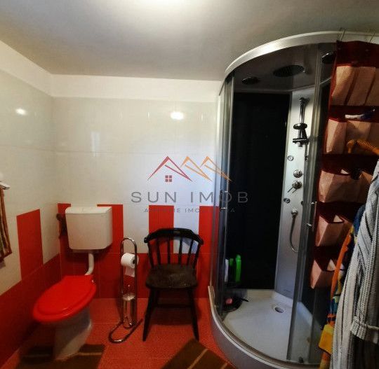 De Inchiriat, Casa de vacanta, P+M, 6 camere, Breaza, Judetul Prahova - Poză 11