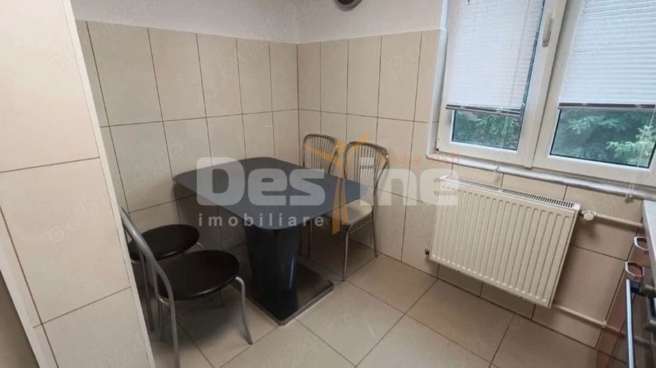 inchiriez apartament cu 3 camere - Poză 7