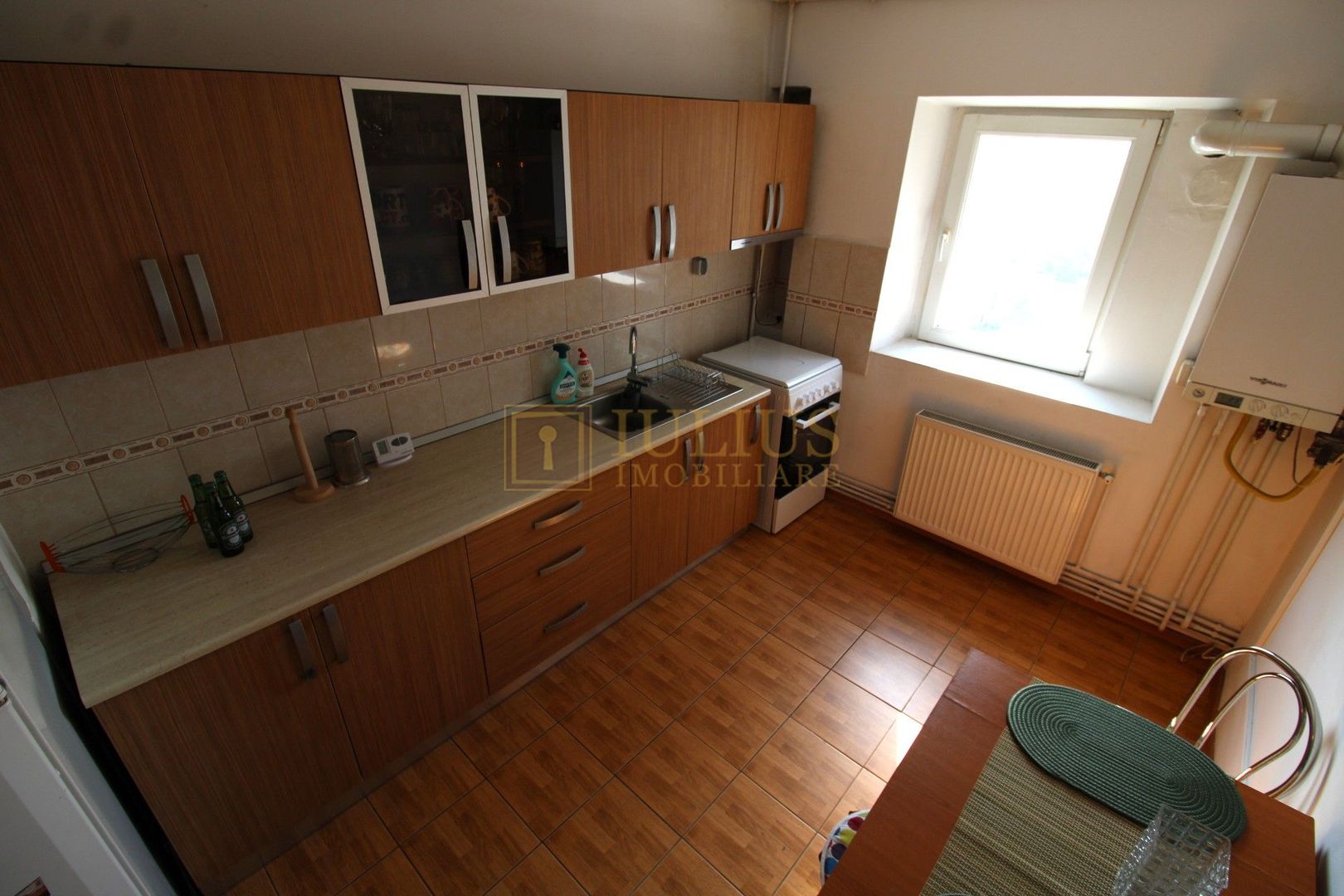 3 camere, decomandat, centrala proprie - Calea Martirilor - - Poză 2