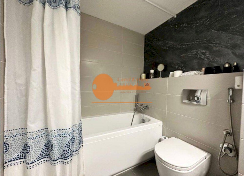4 camere Herastru-Parcare-Boxa - Poză 9