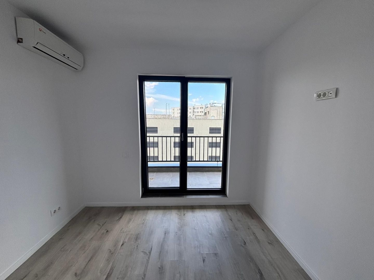 Studio modern in complexul rezidential H Pipera Lake - Poză 11