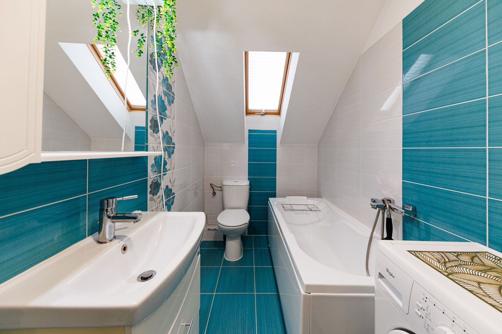 Casă primitoare și cochetă în Dumbrăvița – langa pădure și lac | Com 0 - Poză 19