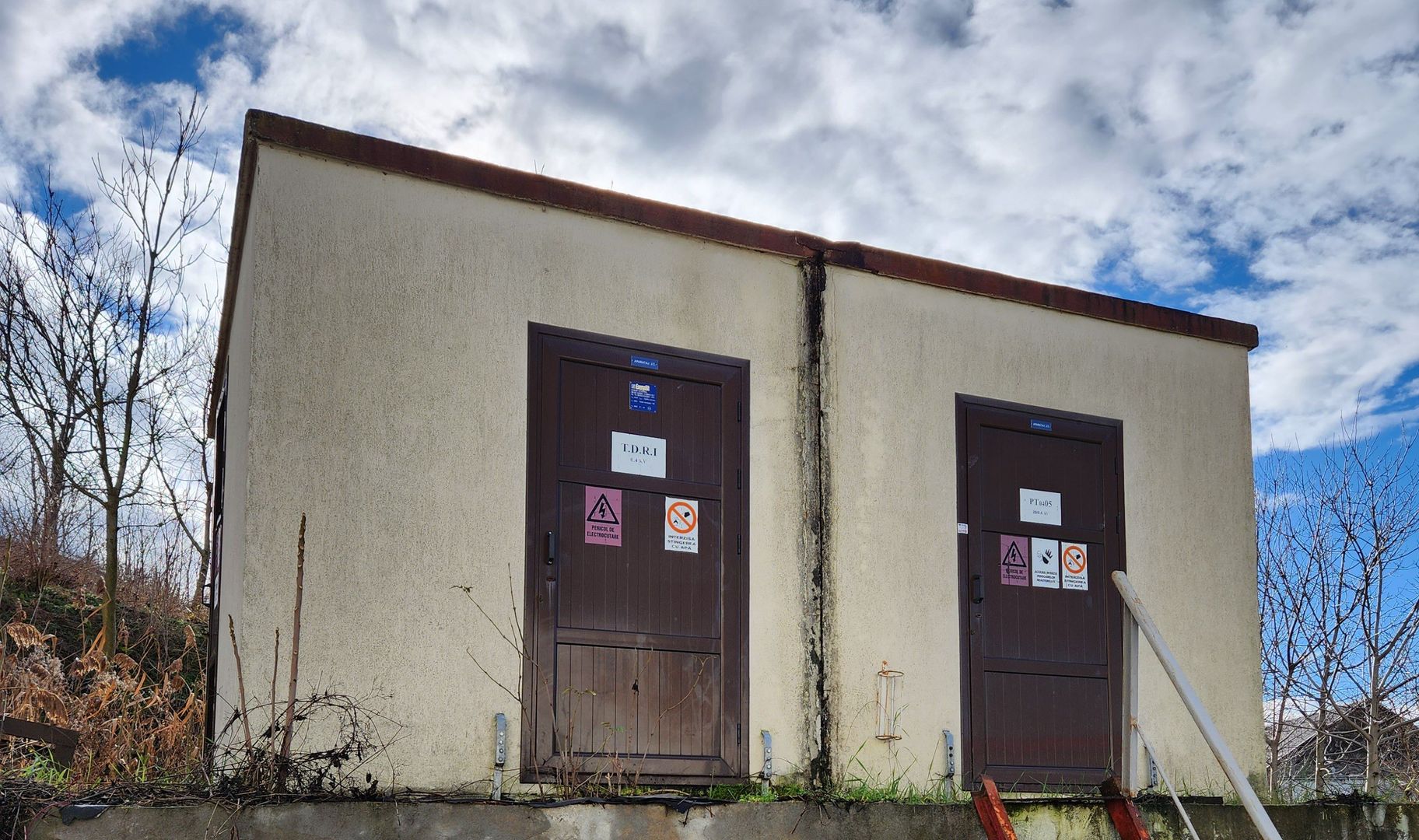 Hale depozit-productie industriala la 20 km de TM - Poză 20