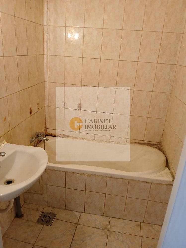 3 camere I Piata Mihail Kogalniceanu I De renovat I Etaj 4 - Poză 6