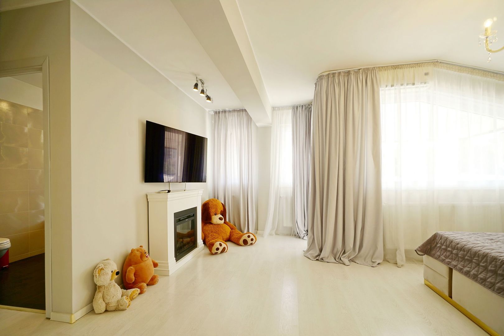 Ideal gradinita P+2, 8 cam, 6 dormt 6 bai, 3 garaje teren 650 mp, - Poză 50