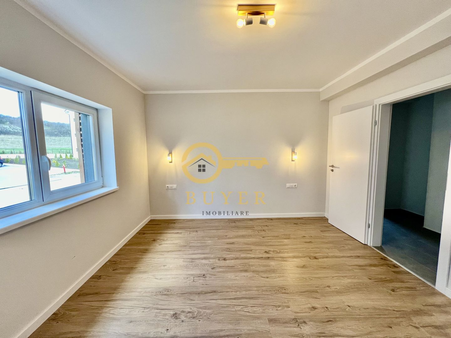 Apartament 3 camere, terasa 10.7 mp-A.C , jaluzele electrice - Poză 5