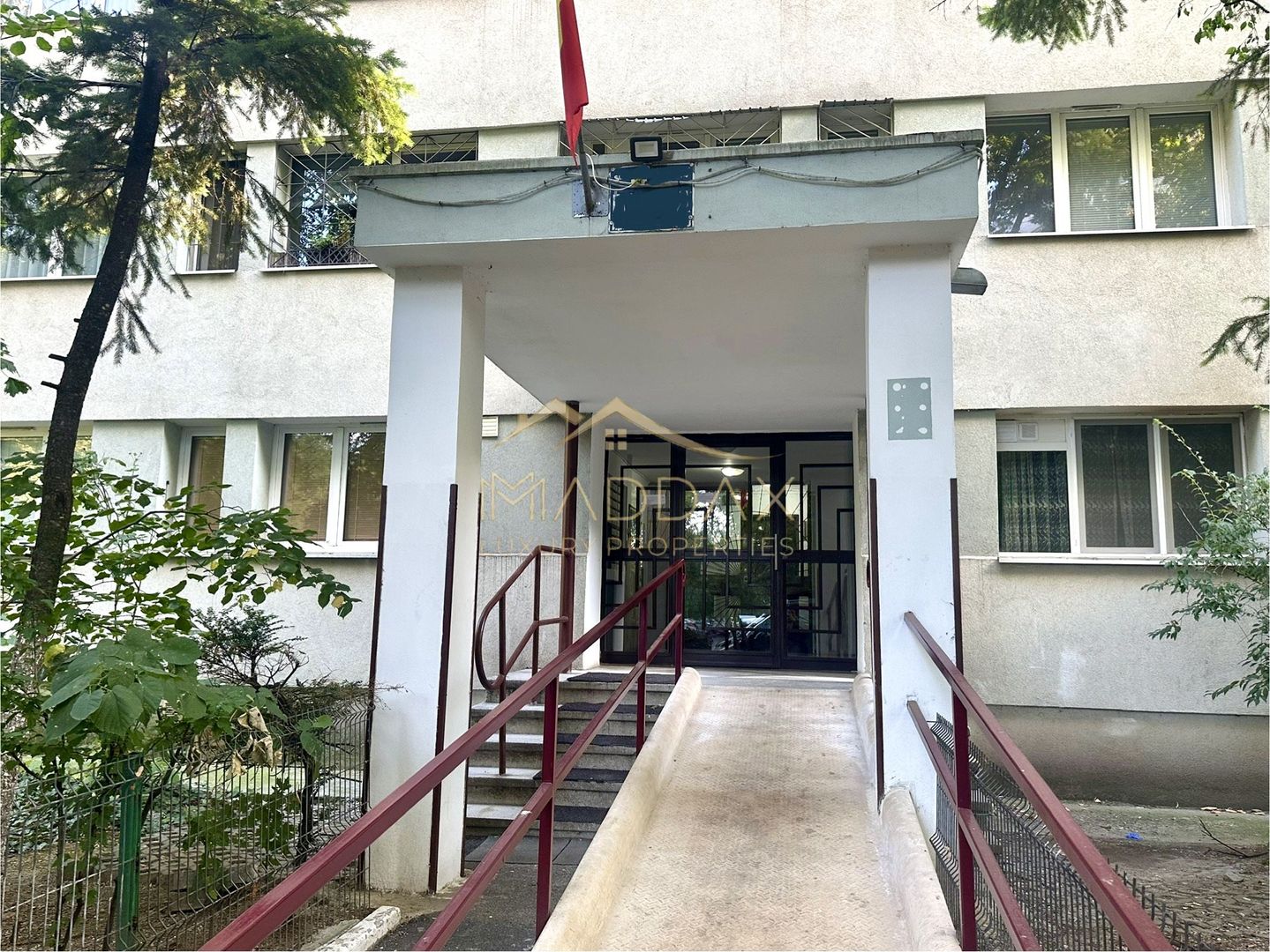 Apartament 3 camere  cu vedere parc IOR/ Park Lake / Baba Novac - Poză 3