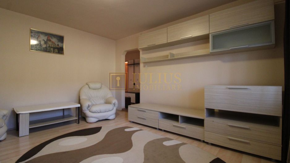 3 camere + 2 bai, centrala proprie. zona Aradului. - Poză 2